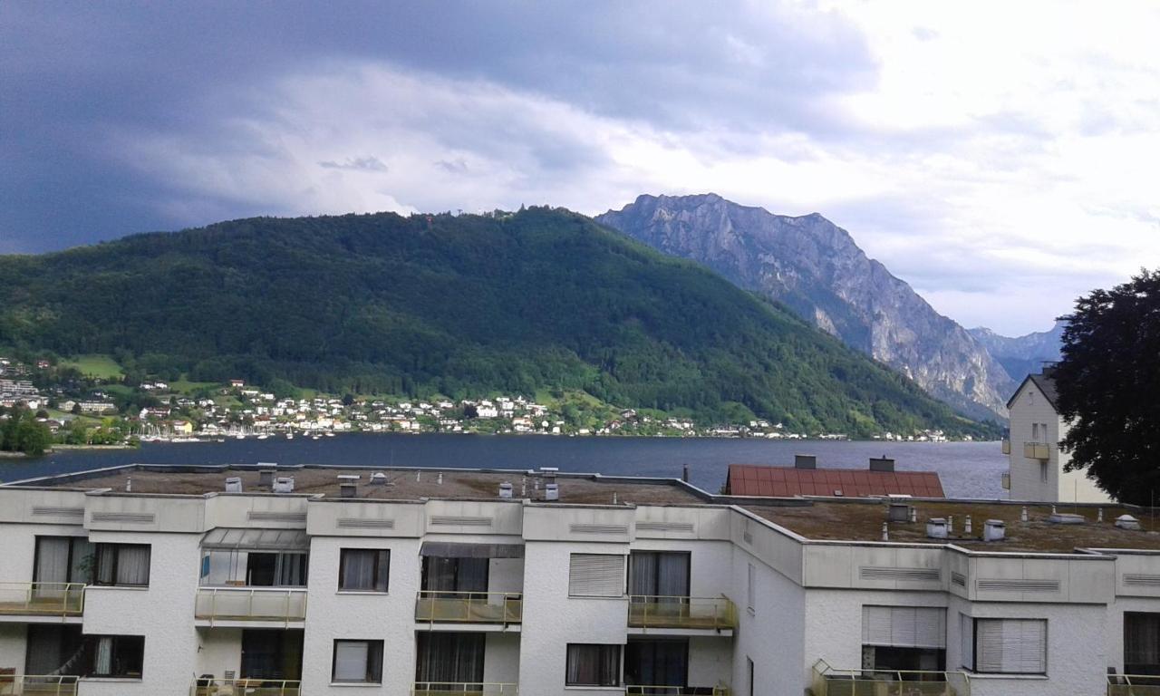 Vintage Garconiere Mit Balkon - 25 M2 Apartment Gmunden Exterior photo